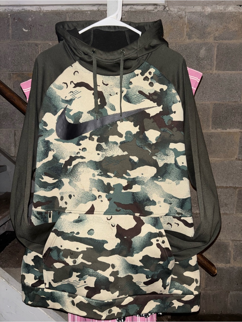 Nike Olive Green & Black Camo Hooded Dri-FIT Pullover